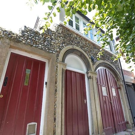 Central Medieval Grid Unique Home With Gated Parking Bury St. Edmunds Εξωτερικό φωτογραφία